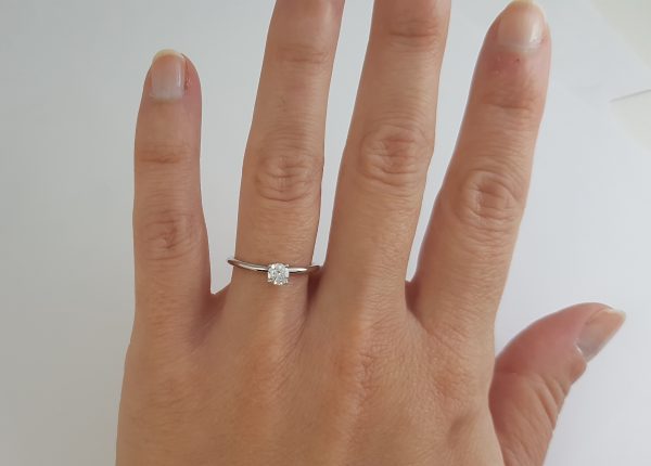 anillo-oro-blanco-9k-4-garras-tienda-online-valencia-4078-OB-1