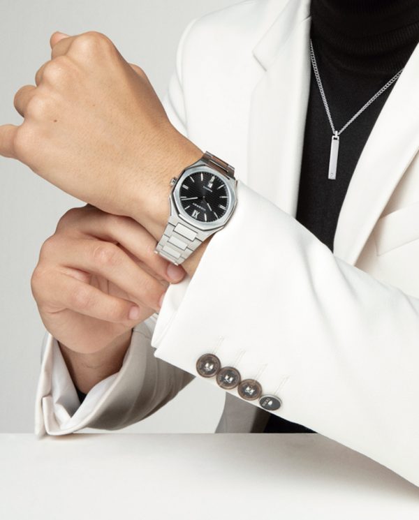 reloj-viceroy-hombre-coleccion-laura-escanes-brazalete-caja-acero-doble-bisel-ip-negro-cristal-zafiro-10-atm-movimiento-cuarzo-45009-53D1